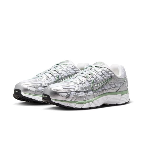 W NIKE P-6000