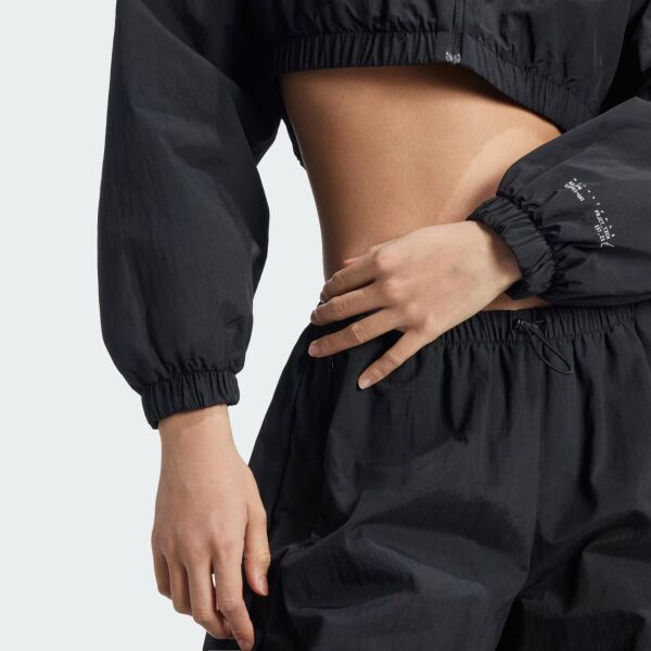 W CE BOMBER
