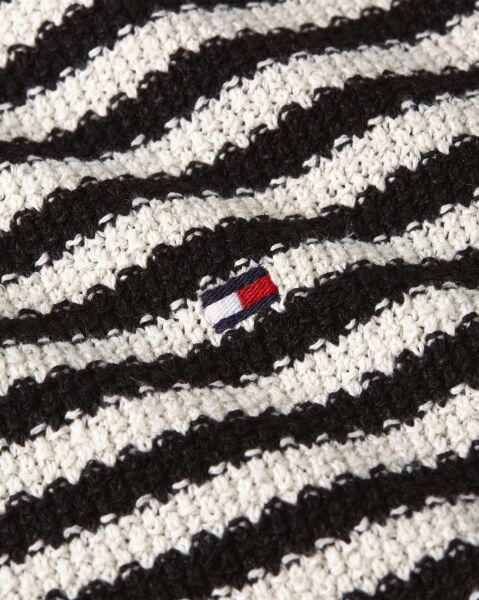 KNITTED TEXTURED POLO