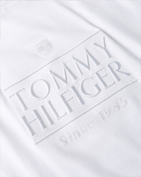 HILFIGER EMBROIDERY LOGO TEE