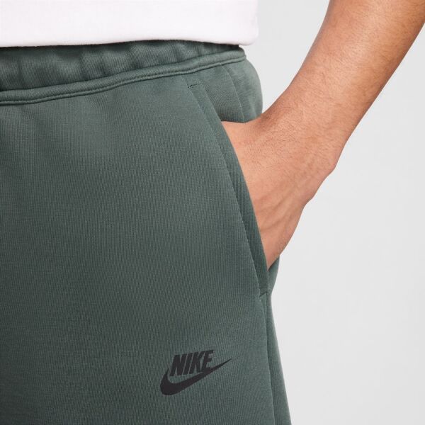 M NK TCH FLC SHORT
