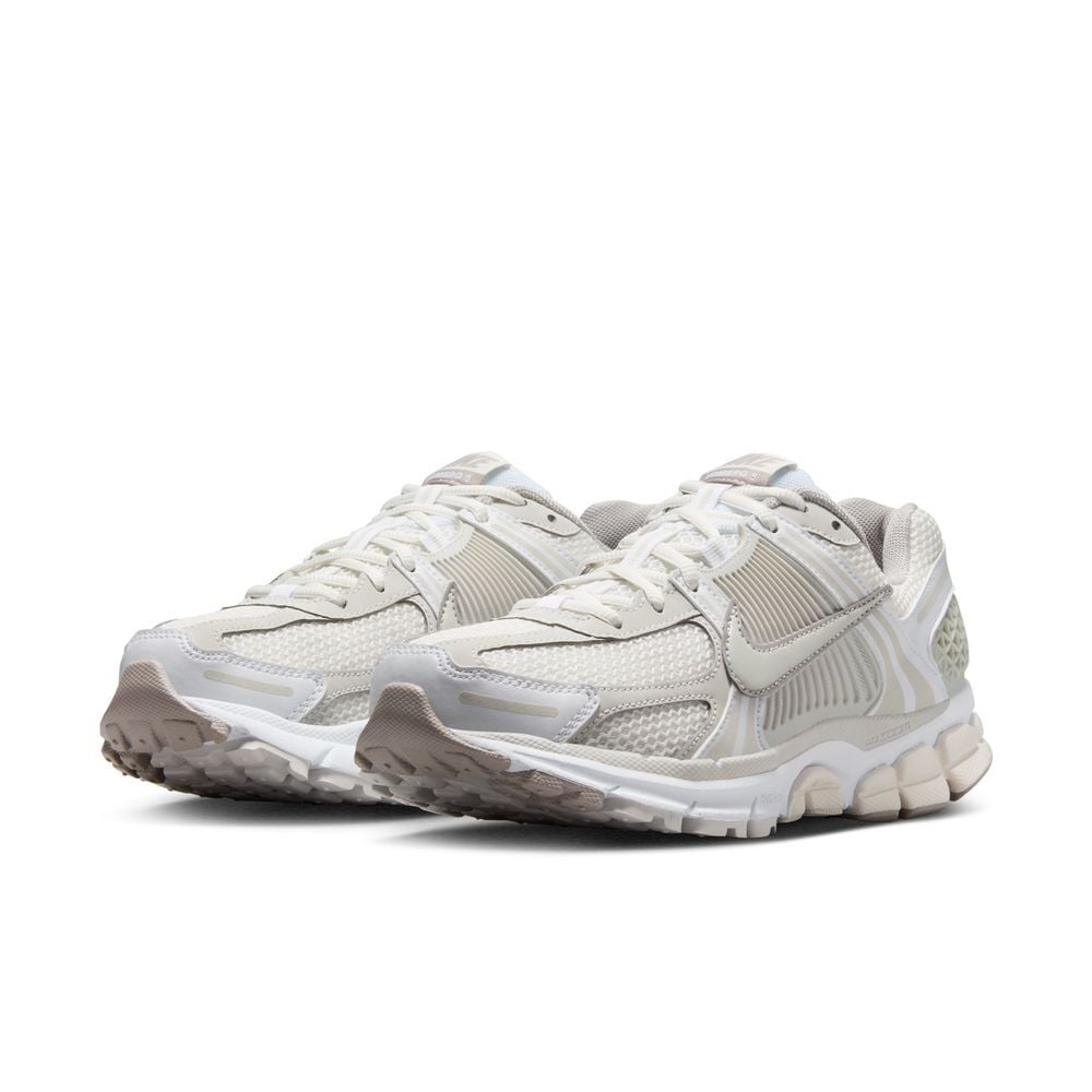 W NIKE ZOOM VOMERO 5