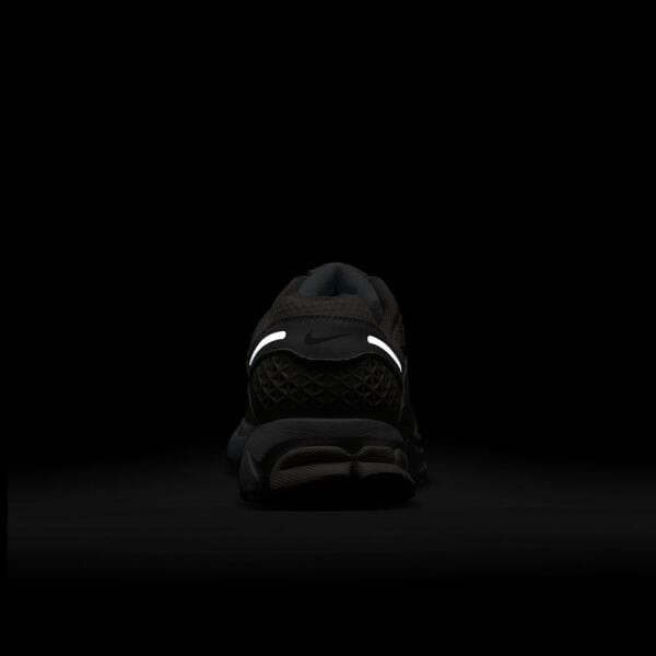W NIKE ZOOM VOMERO 5