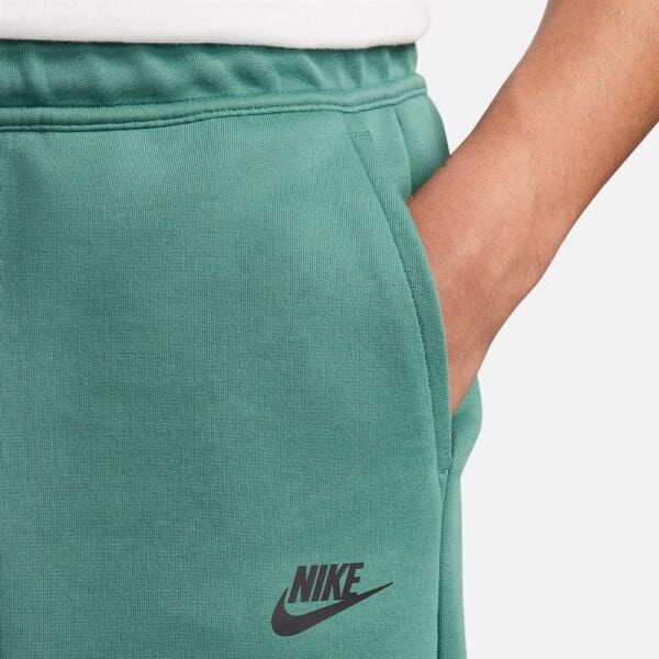 M NK TCH FLC SHORT