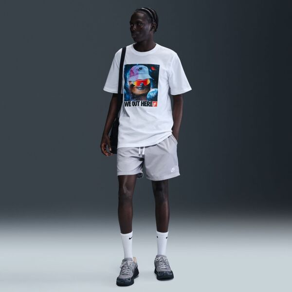 U NSW TEE OC PHOTO 1