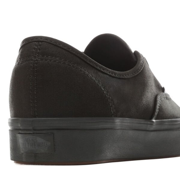 UA ComfyCush Authentic