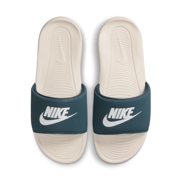 NIKE VICTORI ONE SLIDE