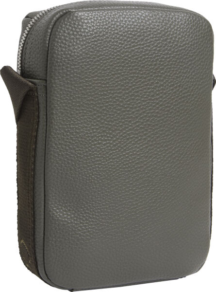 YOUNG INTERESTING REPORTER S