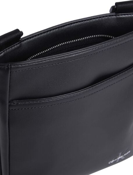 MONO LOGO FLAT PACK 18