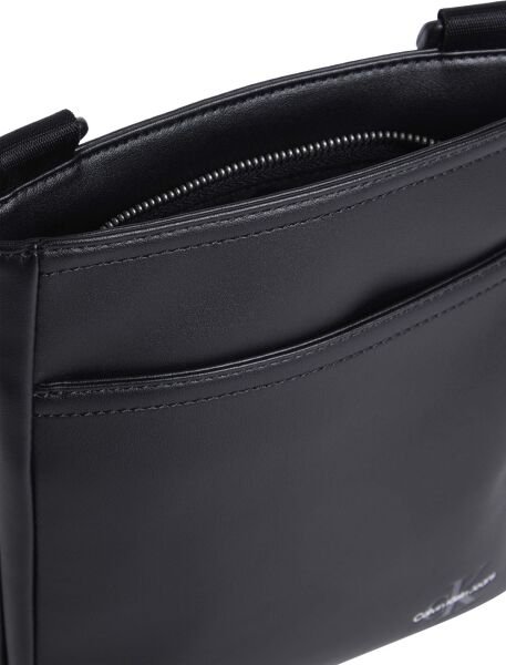 MONO LOGO FLAT PACK 18