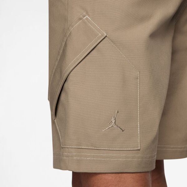 M J ESS STMT CHI SHORT