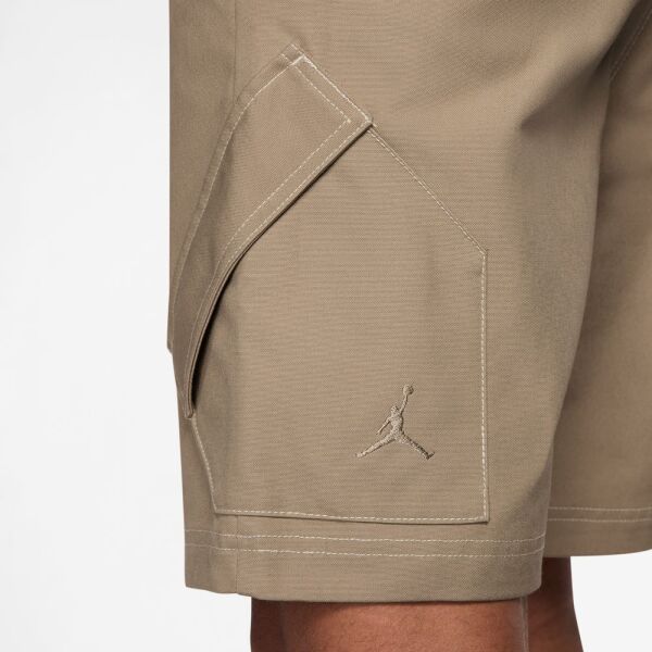M J ESS STMT CHI SHORT