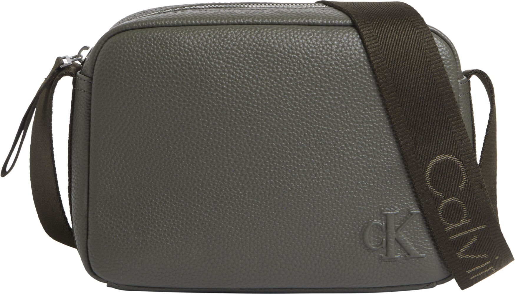 YOUNG INTERESTING CAMERA BAG