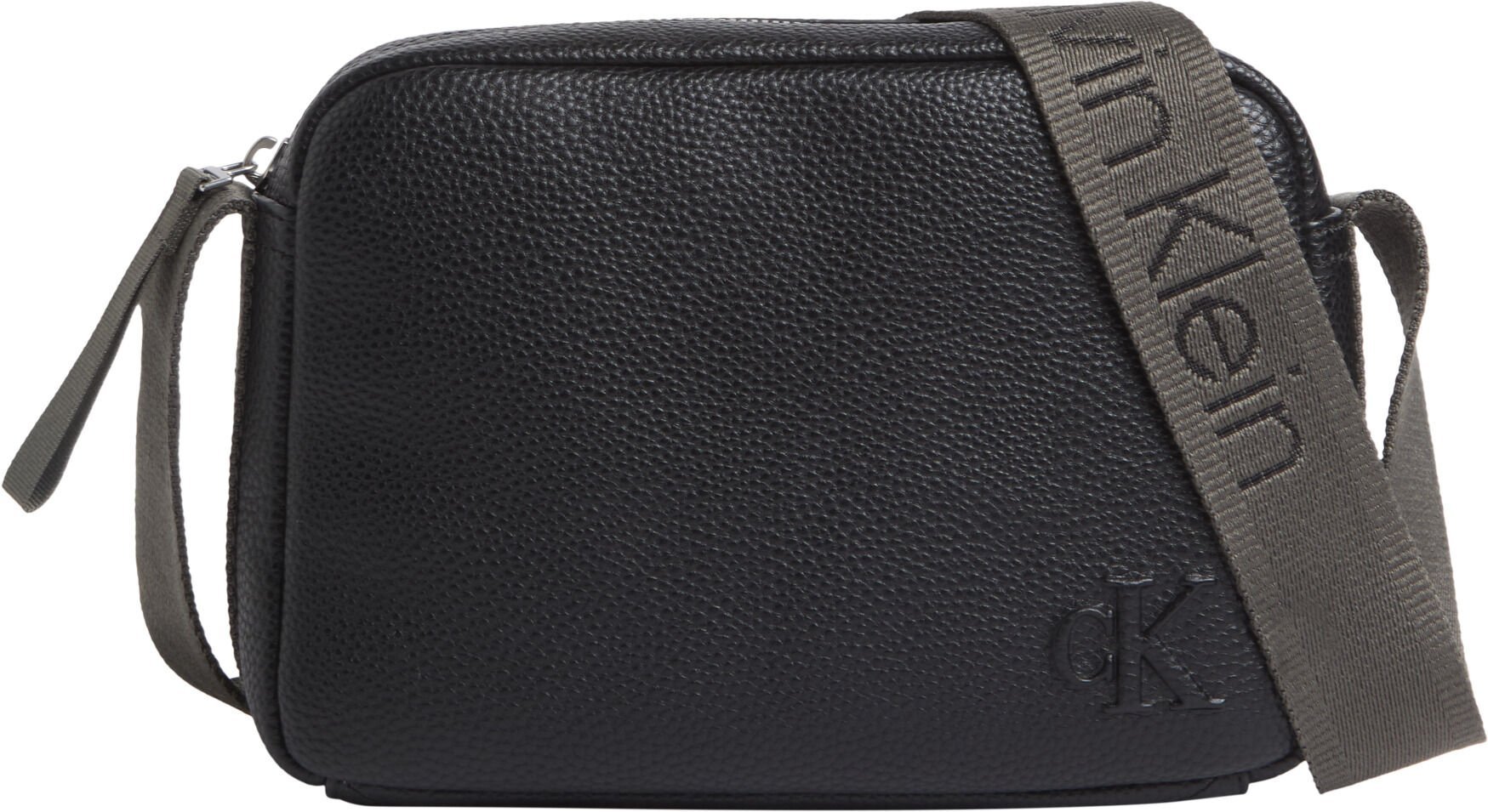 YOUNG INTERESTING CAMERA BAG