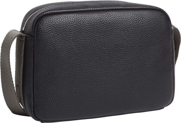 YOUNG INTERESTING CAMERA BAG