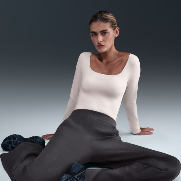 W NK 24.7 DF FLARE PNT SFT KNT