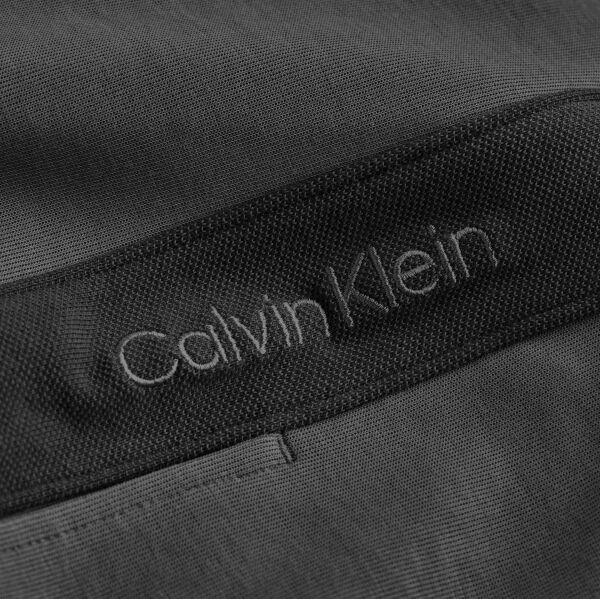 LOGO TAPE SHORT