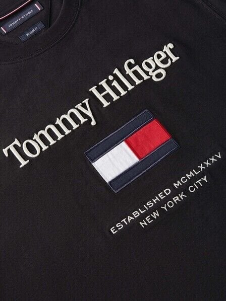 TOMMY EMBRO FLAG TEE