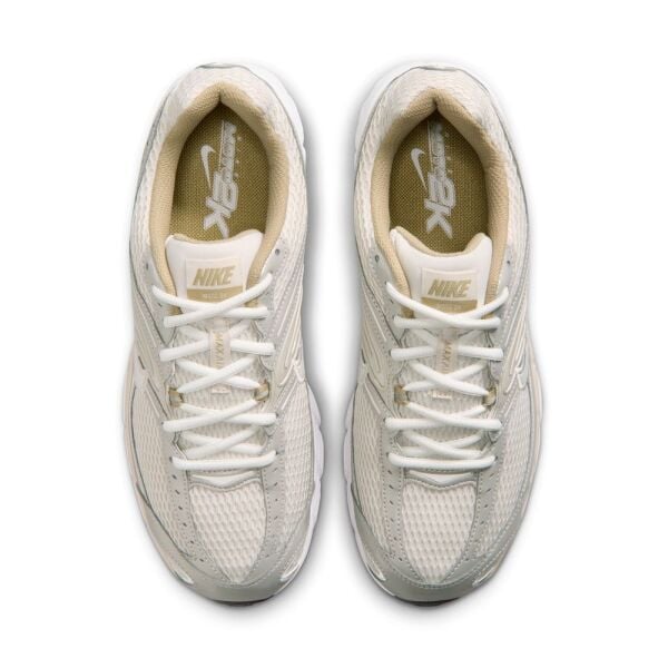 NIKE AIR MAX MOTO 2K
