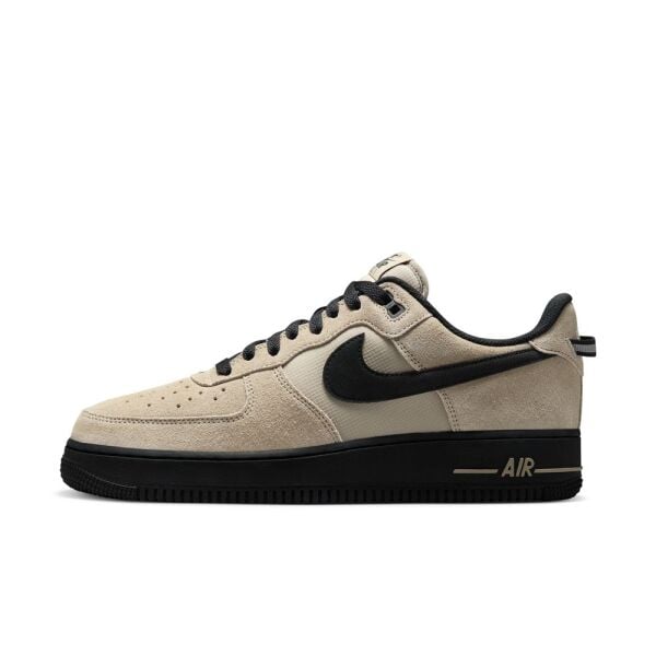 NIKE AIR FORCE 1 '07 LV8