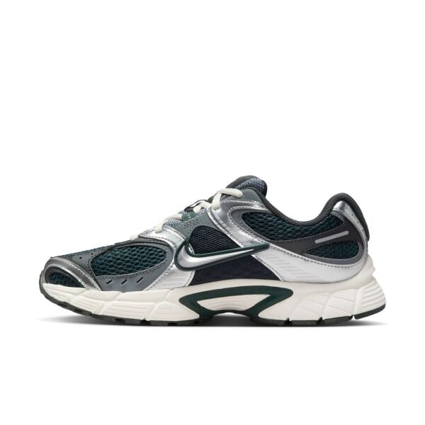 W NIKE V5 RNR