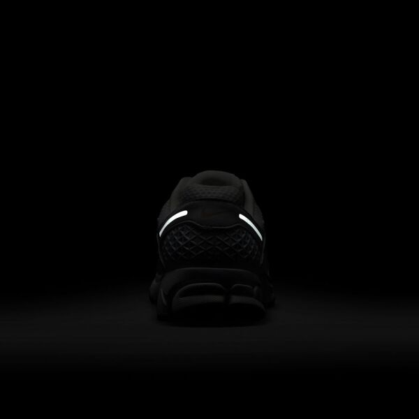 W NIKE ZOOM VOMERO 5 Beyaz - 41