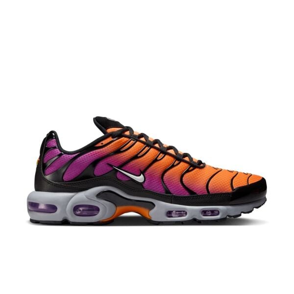 NIKE AIR MAX PLUS