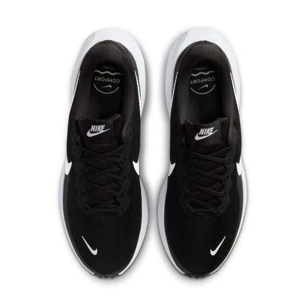 NIKE REVOLUTION 8