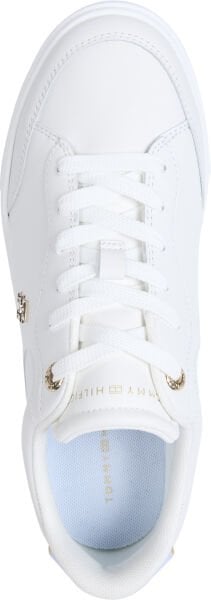 ESSENTIAL CHIC COURT SNEAKER