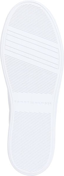 ESSENTIAL CHIC COURT SNEAKER