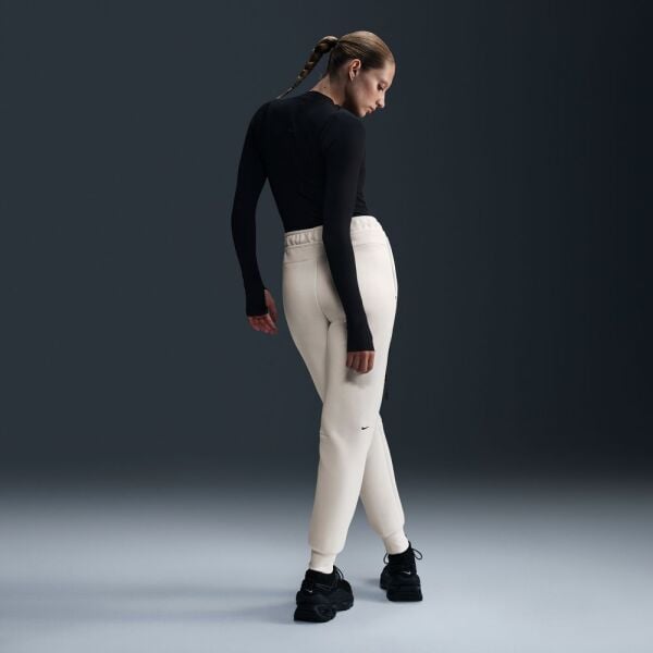 W NSW TCH FLC MR JGGER 2