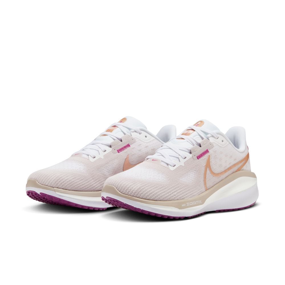 W NIKE VOMERO 17