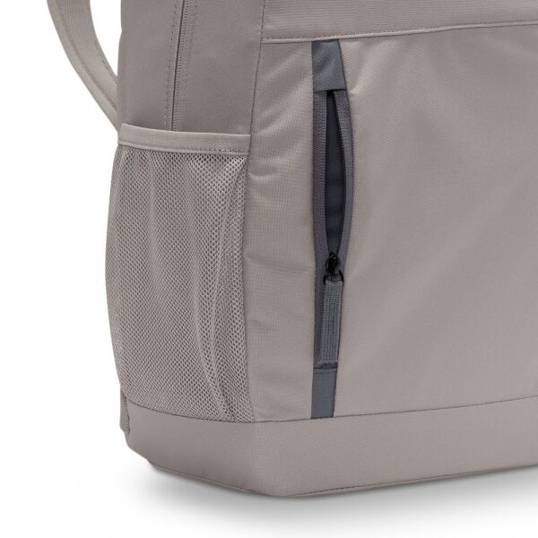 Y NK ELMNTL BKPK GFX