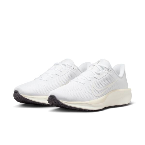 WMNS NIKE QUEST 6
