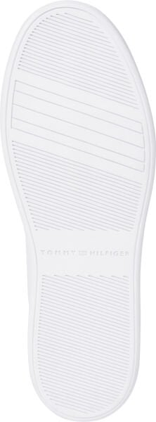 ESSENTIAL CHIC COURT SNEAKER