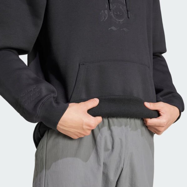 VRCT HOODED 1