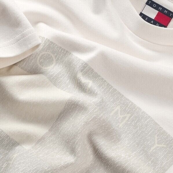 TJM 90S DISTRESSED FLAG TEE