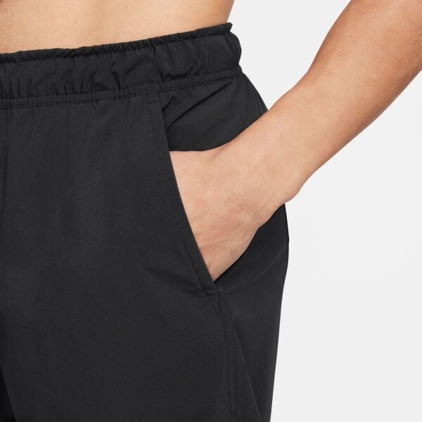 M NK DF UNLMTD SWOOSH SHRT 7UL