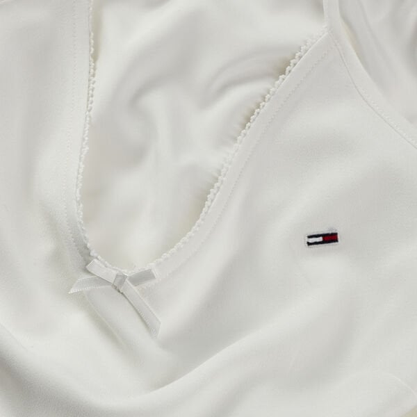 TJW ESSENTIAL STRAPPY TOP EXT