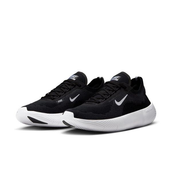NIKE FREE 2025