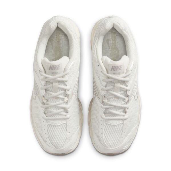 W NIKE AIR MAX MOTO 2K