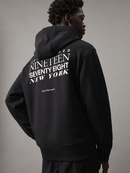 TYPEFACE GRAPHIC HOODIE