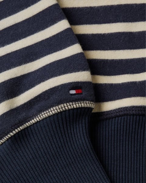 GOLD BTN BOAT-NK SWTSHRT