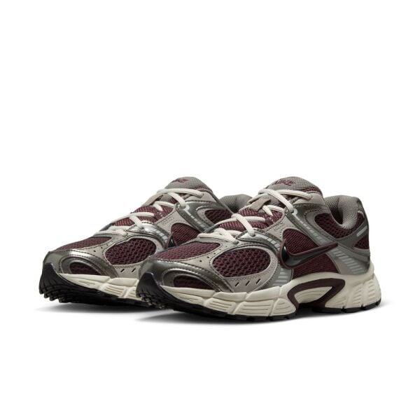 W NIKE V5 RNR