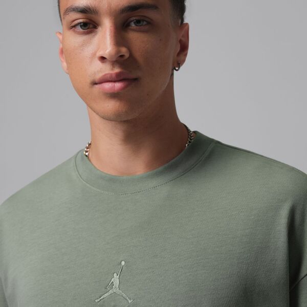 M J FLT ESS OVSZ SS CREW