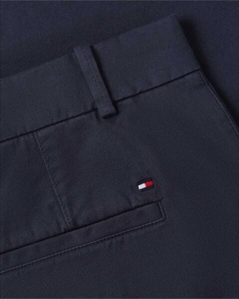 STRETCH GMD SLIM STRAIGHT CHIN