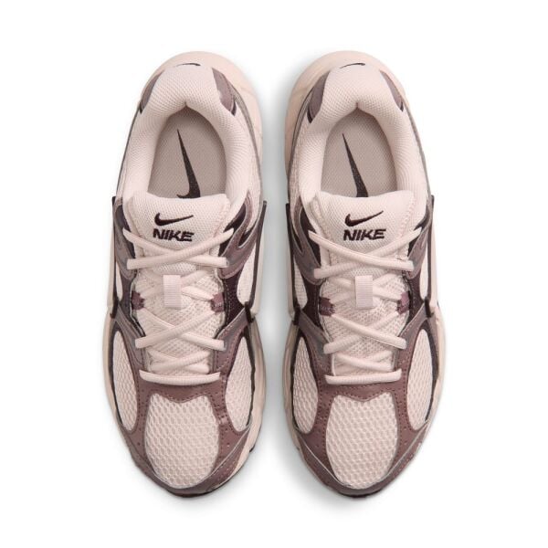 W NIKE V5 RNR SE