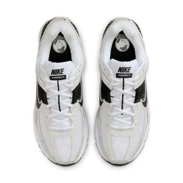 NIKE ZOOM VOMERO 5