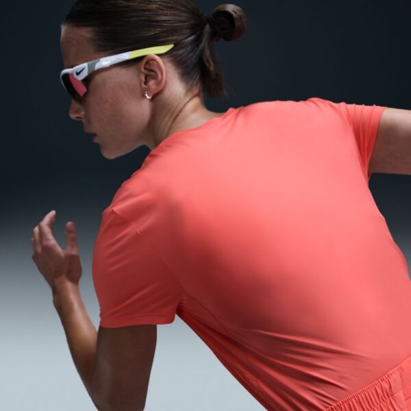 W NK ONE SWSH HBR DF SS TOP