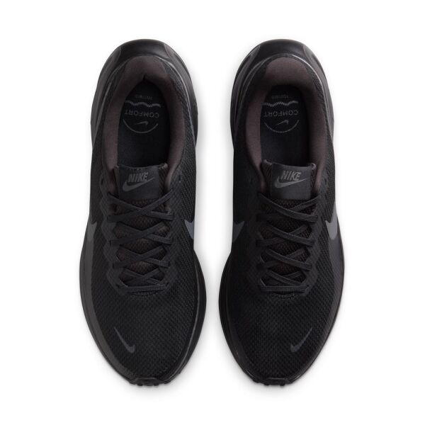 NIKE REVOLUTION 8